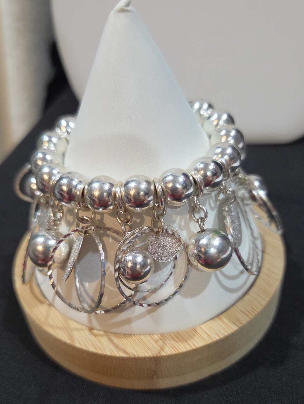 SILVER-TONE STRETCH BRACELET